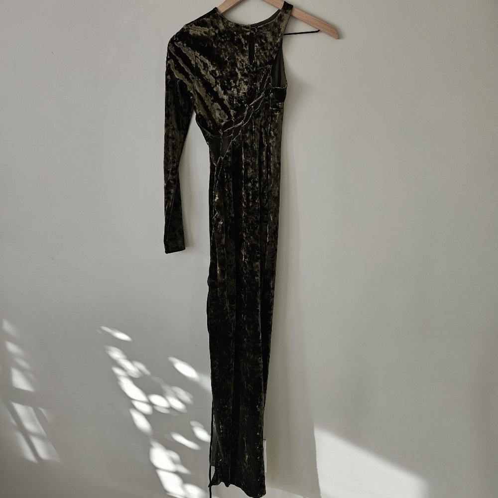 Camila Coelho Olive Green Crushed Velvet One Sleeve Maxi Dress NWT - Picture 10 of 13